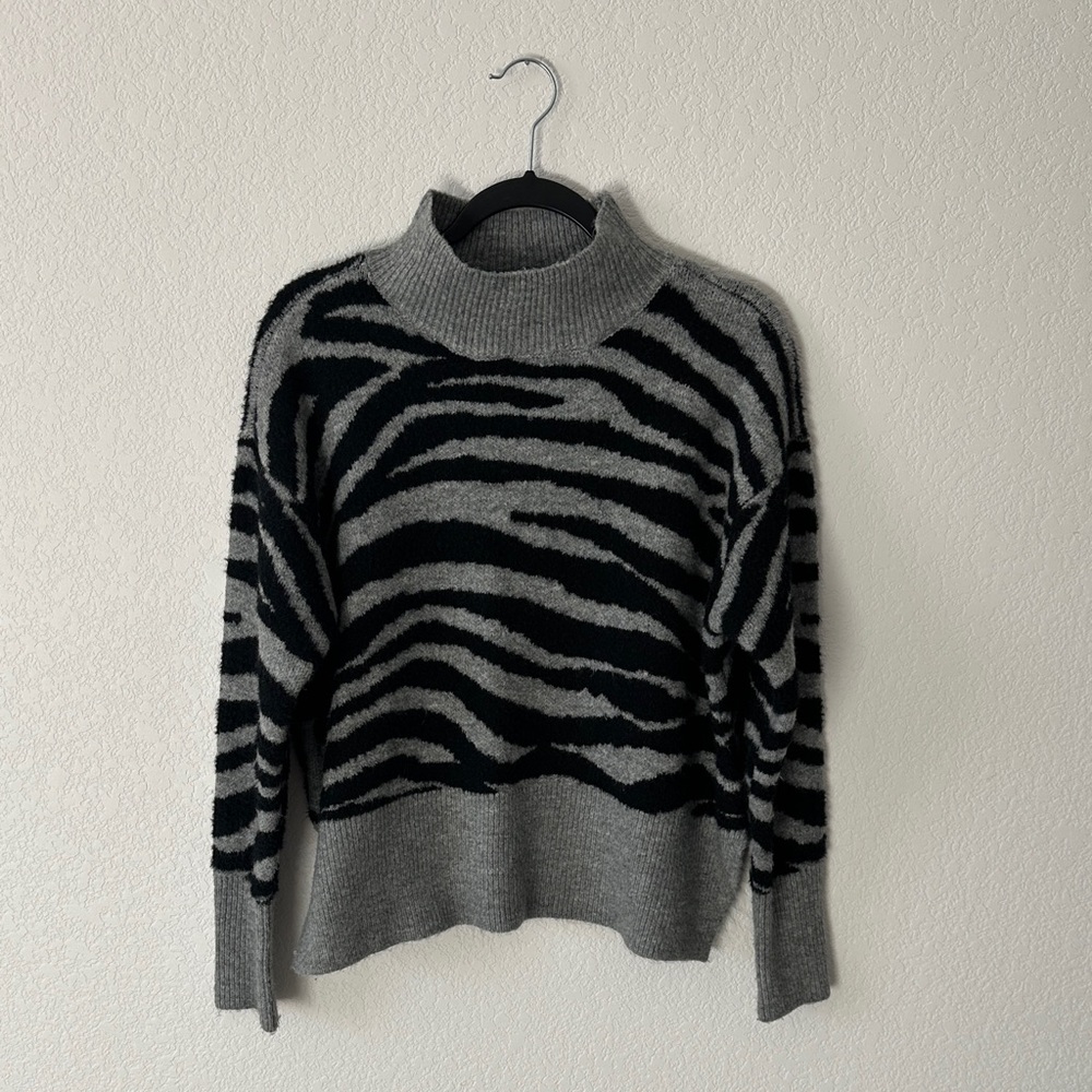 Nine West Black and Gray Zebra Print Turtleneck Sweater